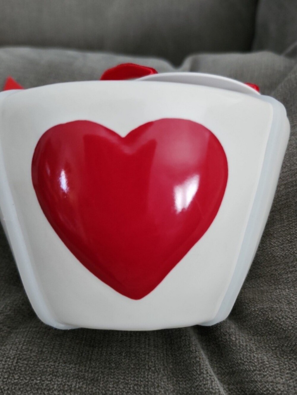 Rae Dunn Heart Measuring Cup Set